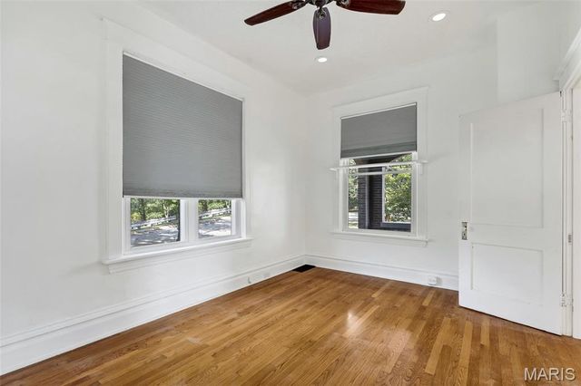 7826 Grove Avenue, St Louis, MO 63119