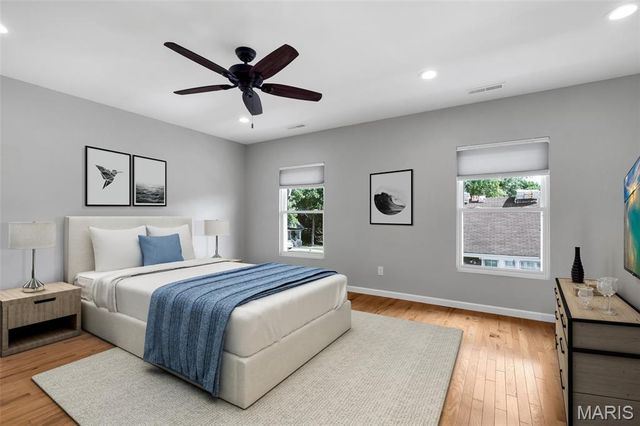 7826 Grove Avenue, St Louis, MO 63119