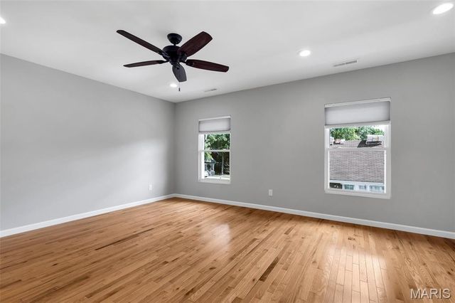 7826 Grove Avenue, St Louis, MO 63119