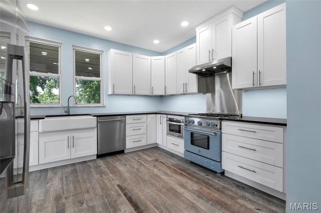 7826 Grove Avenue, St Louis, MO 63119