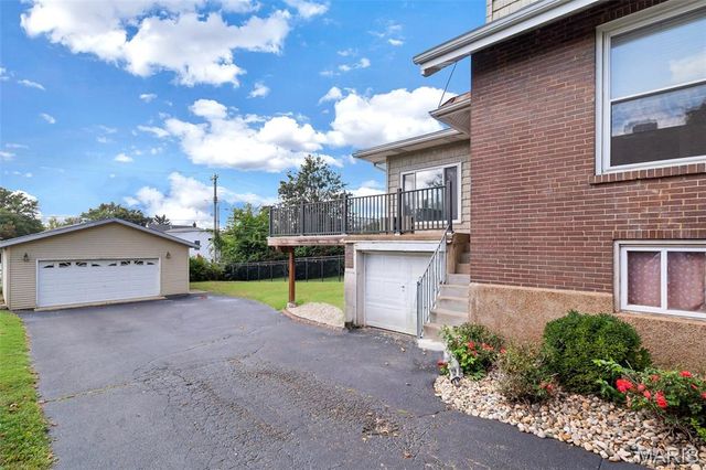 7826 Grove Avenue, St Louis, MO 63119