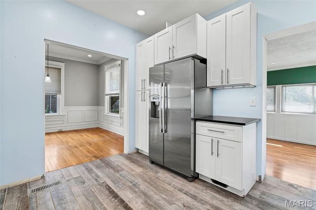 7826 Grove Avenue, St Louis, MO 63119