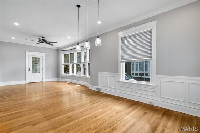 7826 Grove Avenue, St Louis, MO 63119