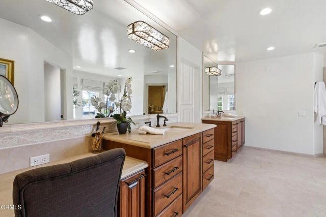 2296 Applewood Lane, Camarillo, CA 93012