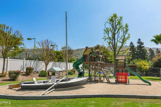 2296 Applewood Lane, Camarillo, CA 93012