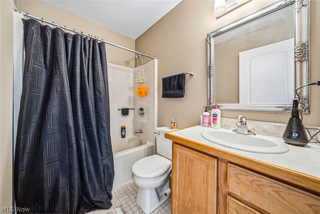2013 Deerfield Drive, Ashtabula, OH 44004
