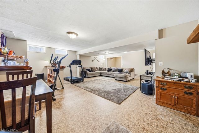 2013 Deerfield Drive, Ashtabula, OH 44004