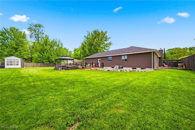 2013 Deerfield Drive, Ashtabula, OH 44004