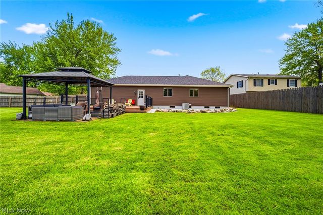 2013 Deerfield Drive, Ashtabula, OH 44004