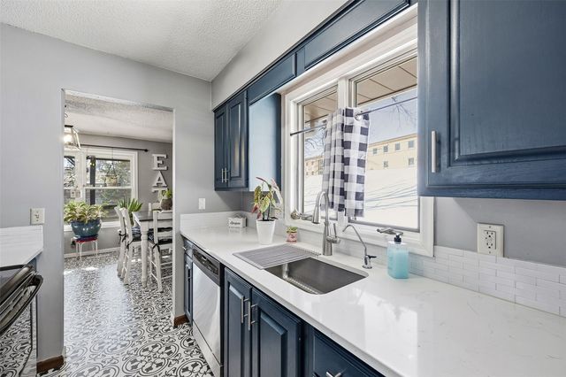 1730 Pikes Peak Ct NE, Cedar Rapids, IA 52402