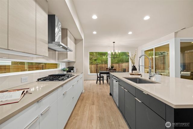 16319 27th Street Court E, Lake Tapps, WA 98391