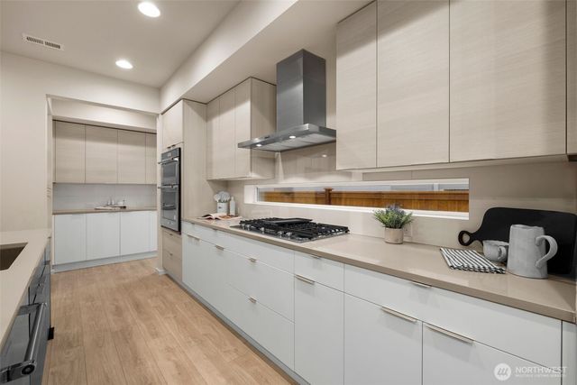 16319 27th Street Court E, Lake Tapps, WA 98391