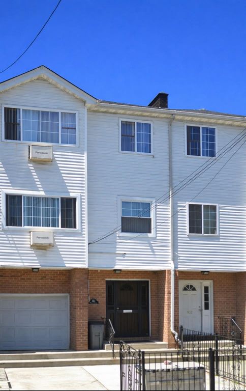 512 Milford Street, Brooklyn, NY 11208