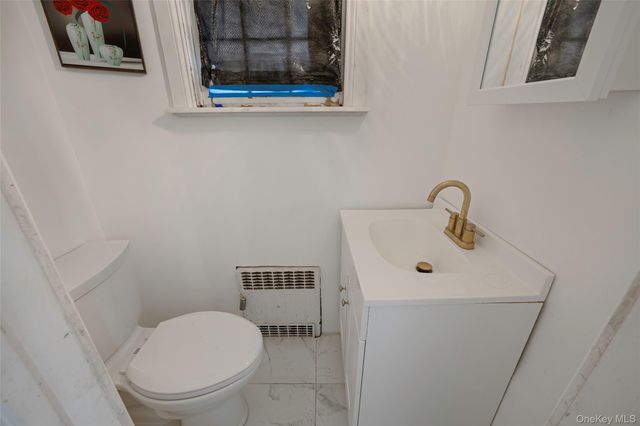 16 Felton Avenue, Valley Stream, NY 11580