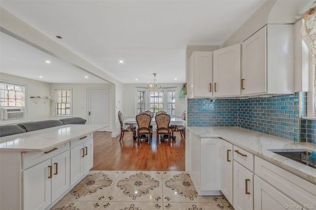 16 Felton Avenue, Valley Stream, NY 11580