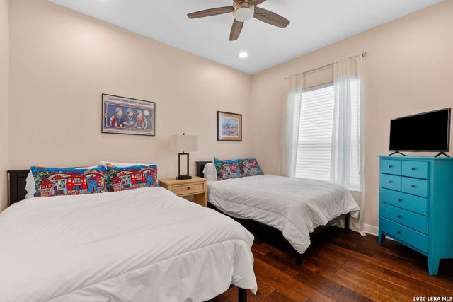 1915 Far Niente, San Antonio, TX 78258