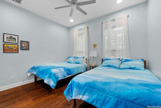 1915 Far Niente, San Antonio, TX 78258