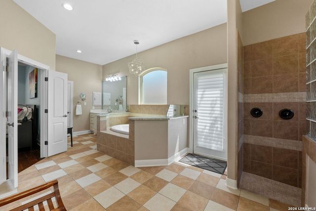 1915 Far Niente, San Antonio, TX 78258