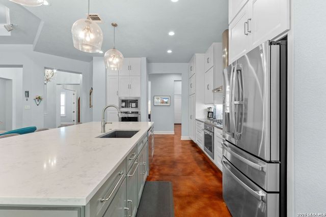 1915 Far Niente, San Antonio, TX 78258