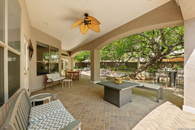 1915 Far Niente, San Antonio, TX 78258