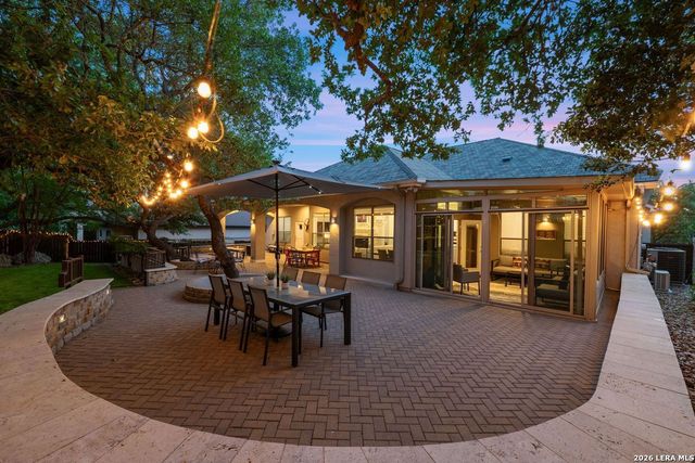 1915 Far Niente, San Antonio, TX 78258