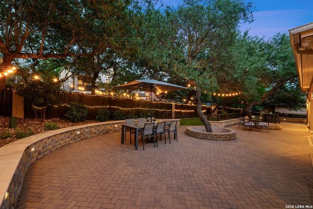 1915 Far Niente, San Antonio, TX 78258