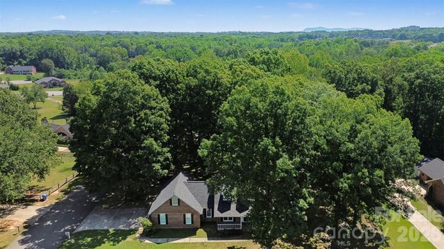 121 Country Creek Drive, Kings Mountain, NC 28086