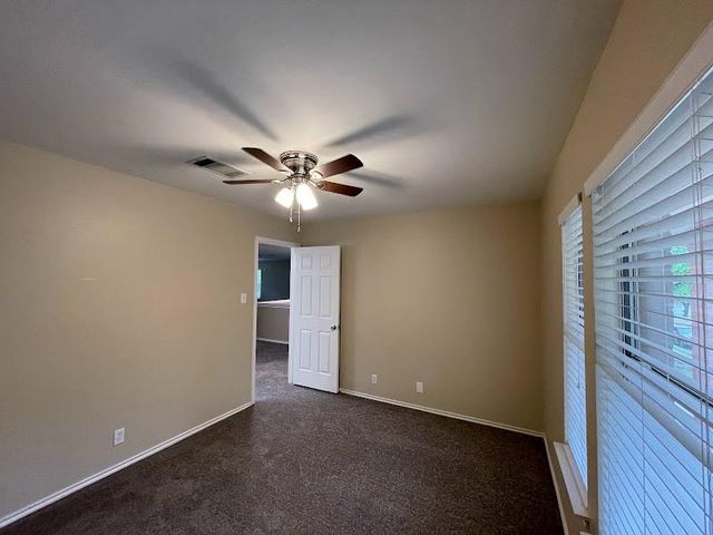 1825 Red Rock DR, Round Rock, TX 78665