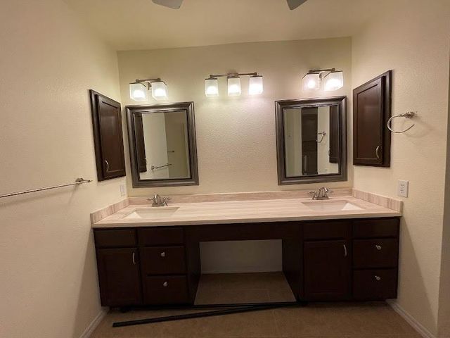 1825 Red Rock DR, Round Rock, TX 78665