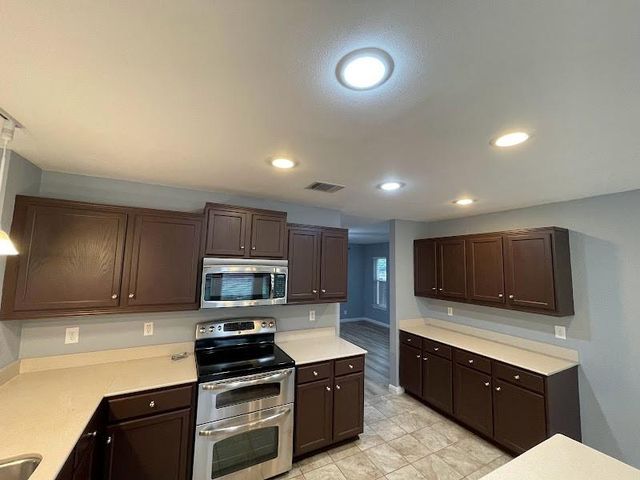 1825 Red Rock DR, Round Rock, TX 78665