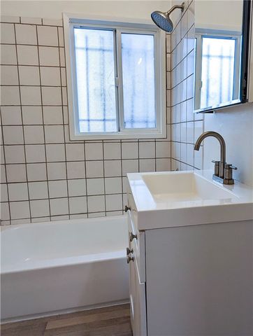 6101 S Hobart Boulevard, Los Angeles, CA 90047