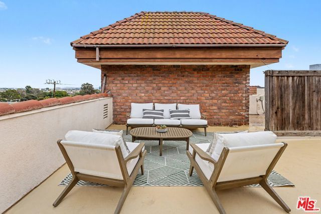 1271 Granville Avenue 401, Los Angeles, CA 90025