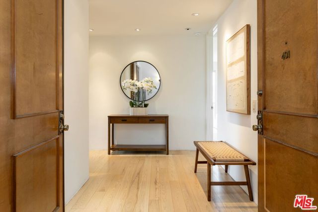 1271 Granville Avenue 401, Los Angeles, CA 90025