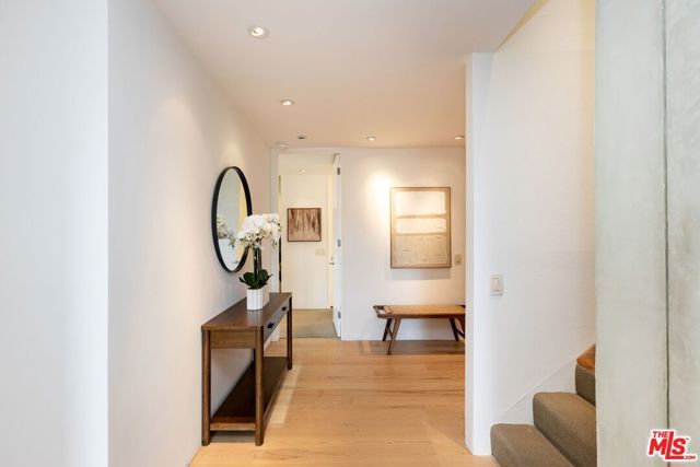 1271 Granville Avenue 401, Los Angeles, CA 90025
