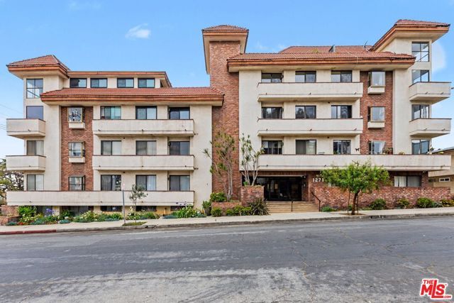 1271 Granville Avenue 401, Los Angeles, CA 90025
