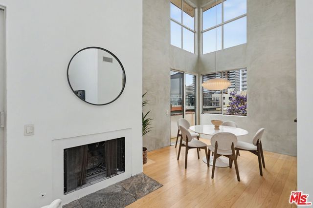 1271 Granville Avenue 401, Los Angeles, CA 90025