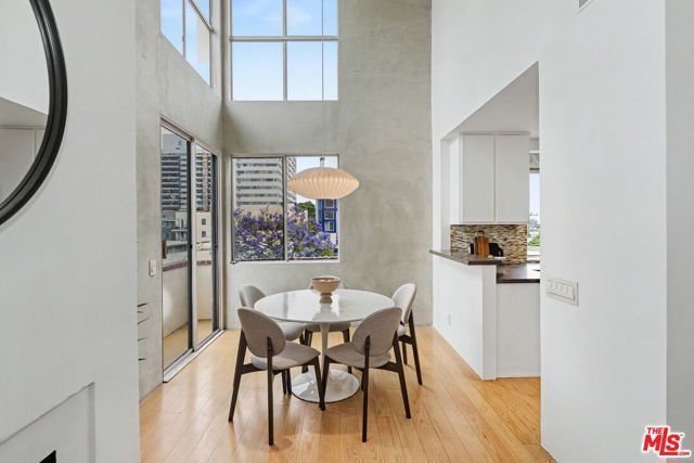 1271 Granville Avenue 401, Los Angeles, CA 90025