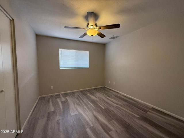 8115 N 56TH Avenue, Glendale, AZ 85302