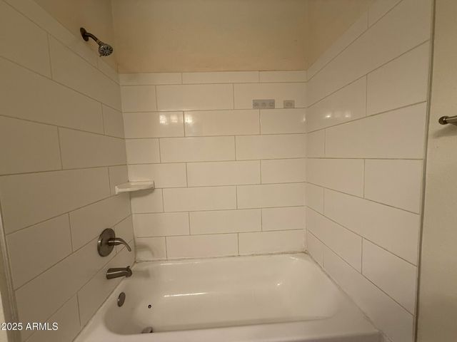 8115 N 56TH Avenue, Glendale, AZ 85302