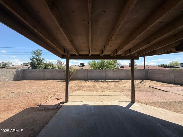 8115 N 56TH Avenue, Glendale, AZ 85302