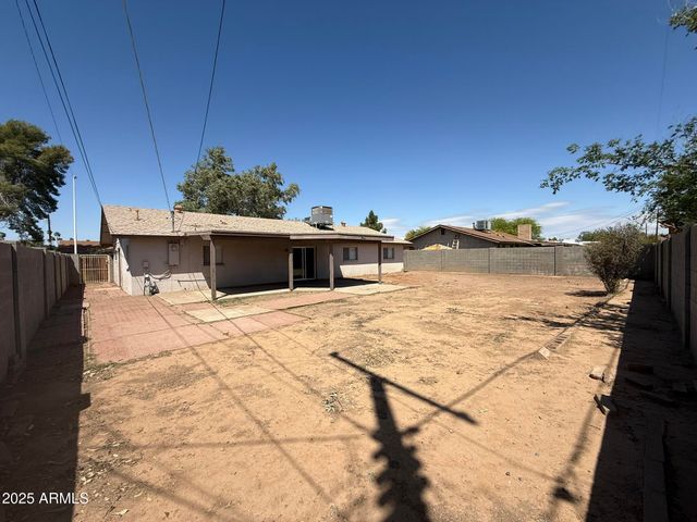 8115 N 56TH Avenue, Glendale, AZ 85302