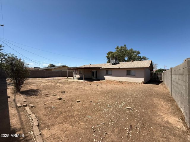 8115 N 56TH Avenue, Glendale, AZ 85302