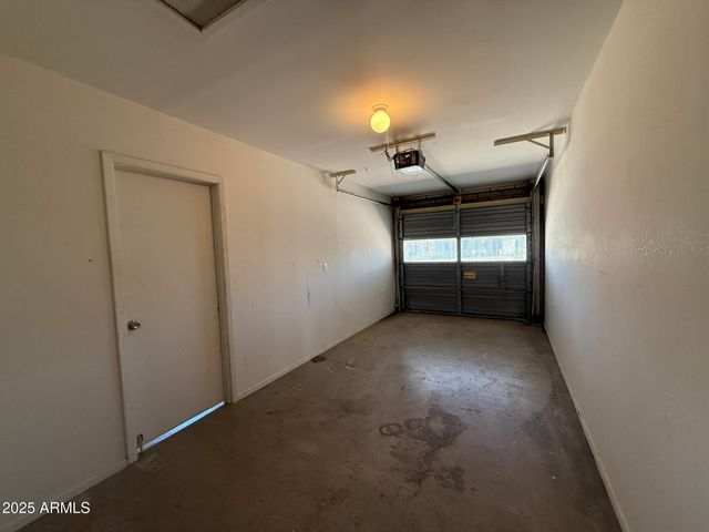8115 N 56TH Avenue, Glendale, AZ 85302