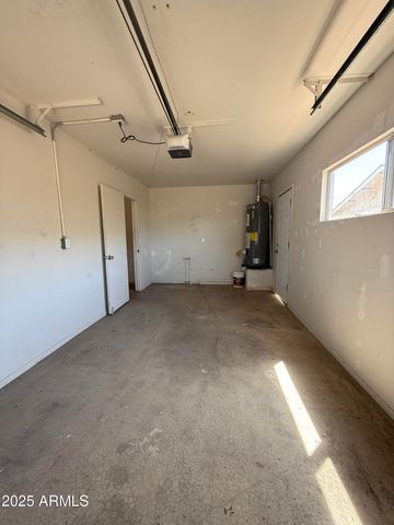 8115 N 56TH Avenue, Glendale, AZ 85302