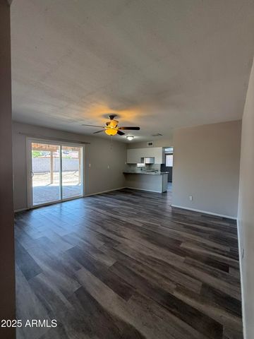 8115 N 56TH Avenue, Glendale, AZ 85302