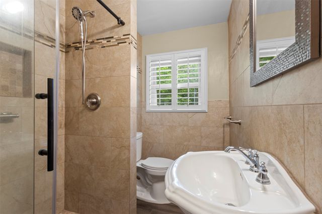 9823 Limerick Drive, Dallas, TX 75218