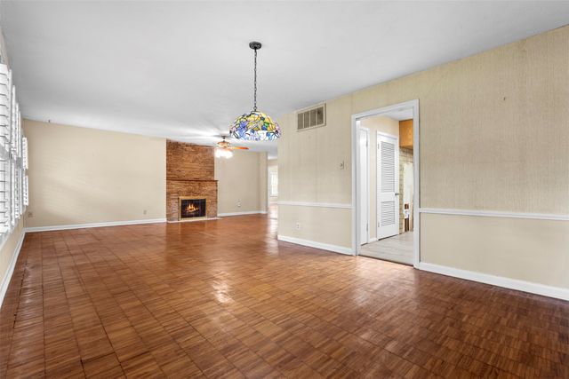 9823 Limerick Drive, Dallas, TX 75218
