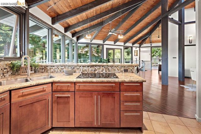 221 Amend Ct, El Sobrante, CA 94803