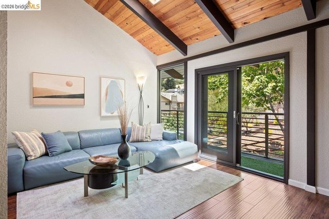 221 Amend Ct, El Sobrante, CA 94803