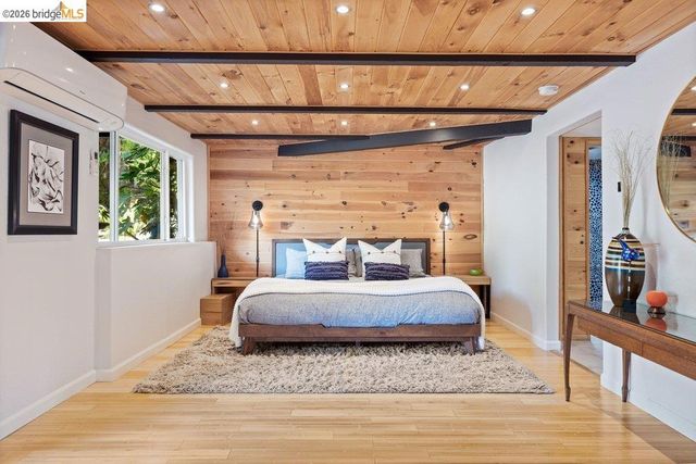 221 Amend Ct, El Sobrante, CA 94803